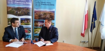 Podpisanie umowy na modernizację infrastruktury drogowej w Kokuszce 